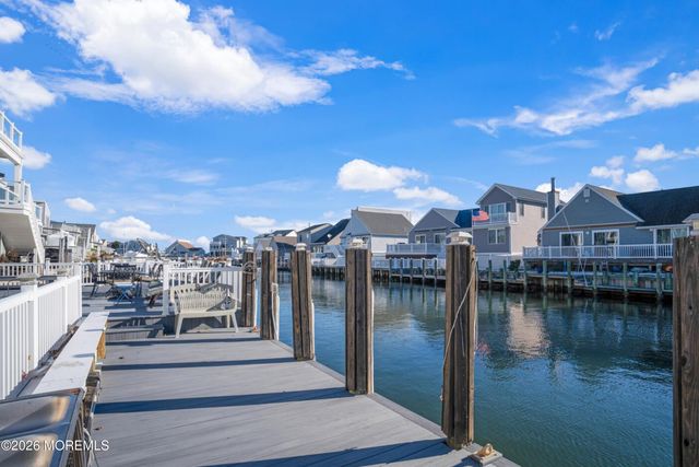 47 Henry Drive, Manahawkin, NJ 08050