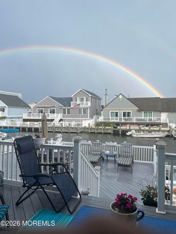 47 Henry Drive, Manahawkin, NJ 08050