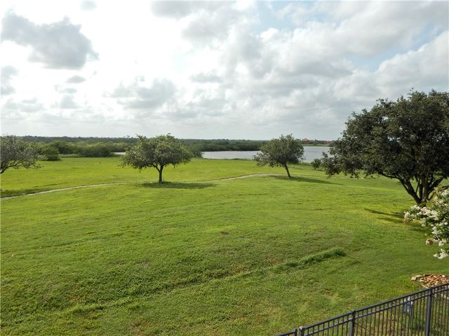 6106 Garden Ct, Corpus Christi, TX 78414