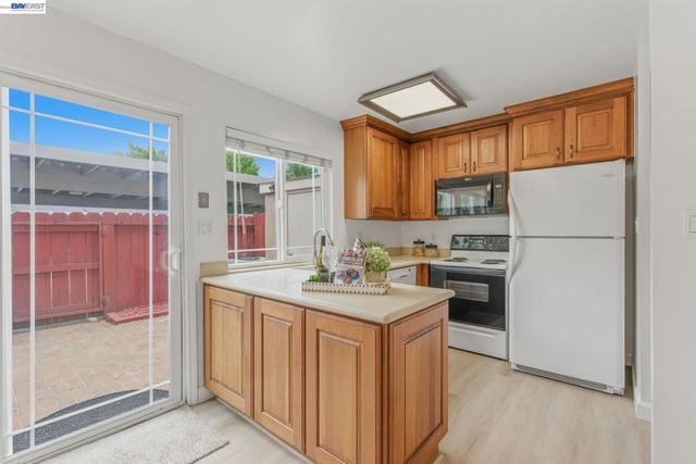 4609 Ithaca Way, Pleasanton, CA 94588