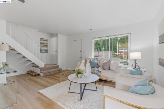 4609 Ithaca Way, Pleasanton, CA 94588