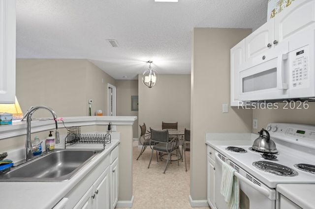 100 Kensington Blvd Apt 812, Bluffton, SC 29910