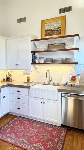 28 Beacon Bay, Newport Beach, CA 92660