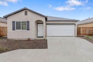 535 Sandtrap Lane, Lemoore, CA 93245