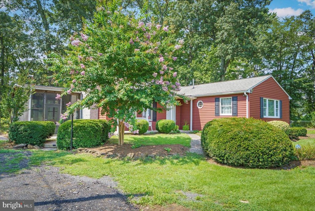 8336 ELVATON RD, Millersville, MD 21108