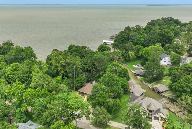 210 Harbor Run Drive, Coldspring, TX 77331