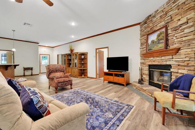 210 Harbor Run Drive, Coldspring, TX 77331