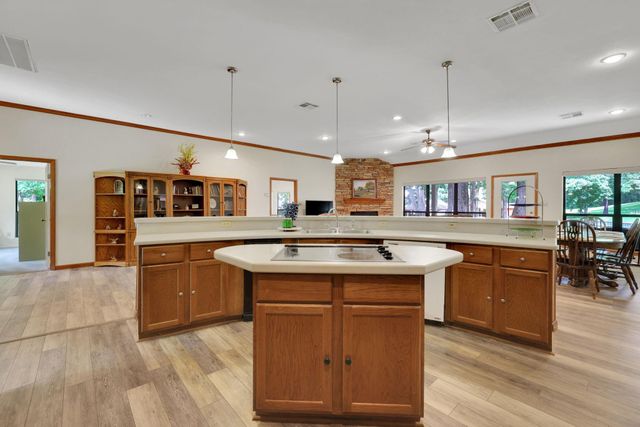 210 Harbor Run Drive, Coldspring, TX 77331