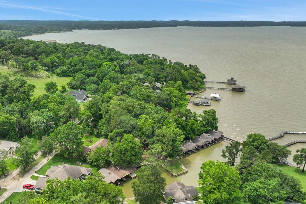 210 Harbor Run Drive, Coldspring, TX 77331