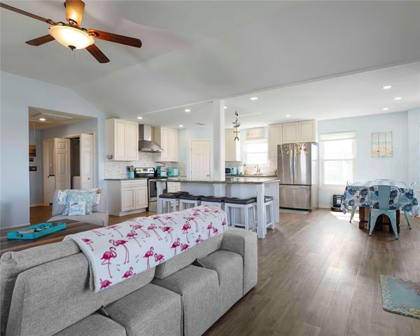 480 County Road 202, Sargent, TX 77414