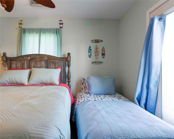 480 County Road 202, Sargent, TX 77414