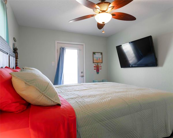 480 County Road 202, Sargent, TX 77414