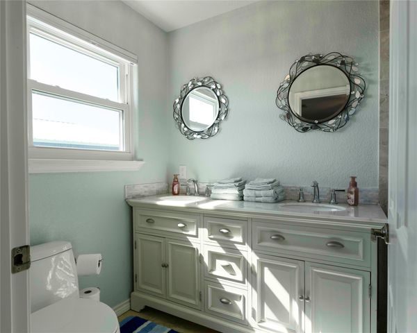 480 County Road 202, Sargent, TX 77414