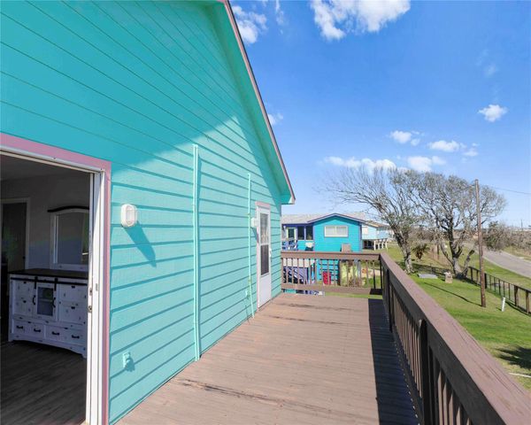 480 County Road 202, Sargent, TX 77414