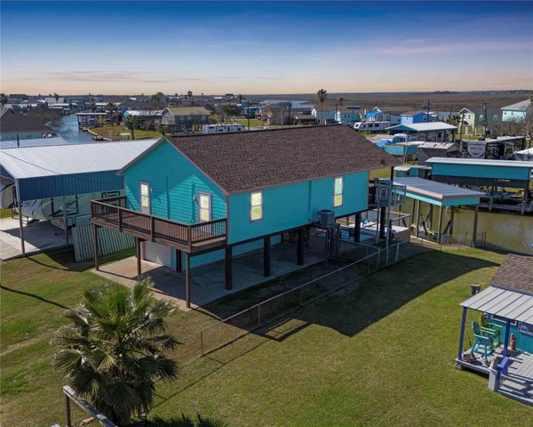 480 County Road 202, Sargent, TX 77414