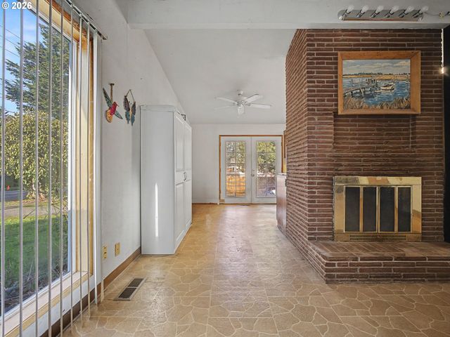 1620 Ne 201ST Ave, Fairview, OR 97024