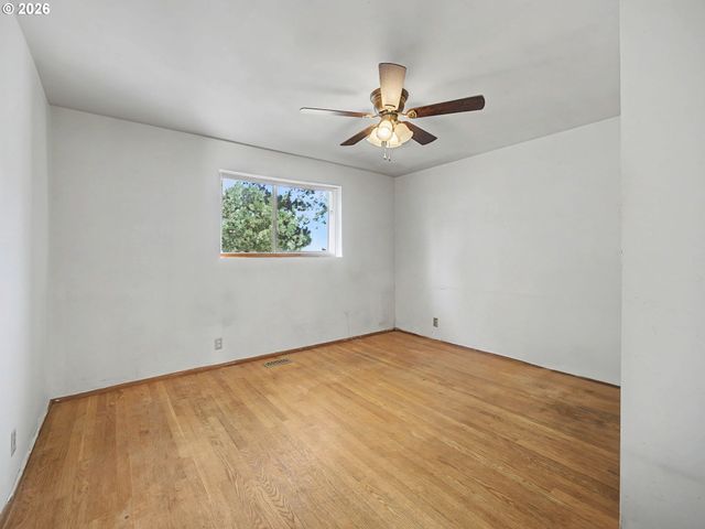 1620 Ne 201ST Ave, Fairview, OR 97024