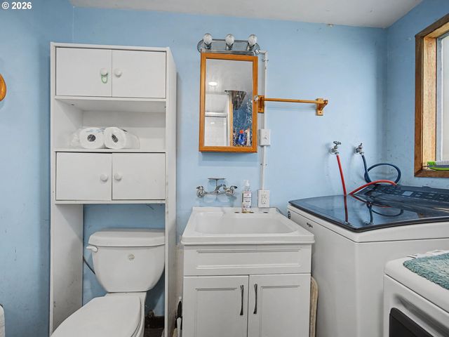 1620 Ne 201ST Ave, Fairview, OR 97024