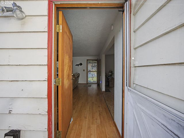 1620 Ne 201ST Ave, Fairview, OR 97024