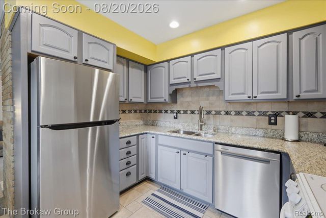 4474 Cedardale Lane, Flushing Charter Township, MI 48433