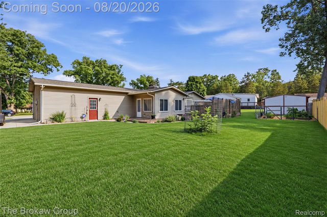 4474 Cedardale Lane, Flushing Charter Township, MI 48433