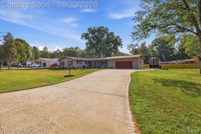 4474 Cedardale Lane, Flushing Charter Township, MI 48433