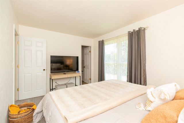 52200 Wembley Drive, South Bend, IN 46637