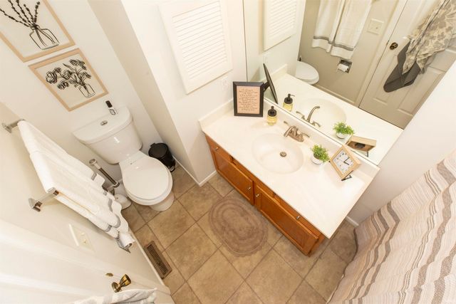 52200 Wembley Drive, South Bend, IN 46637