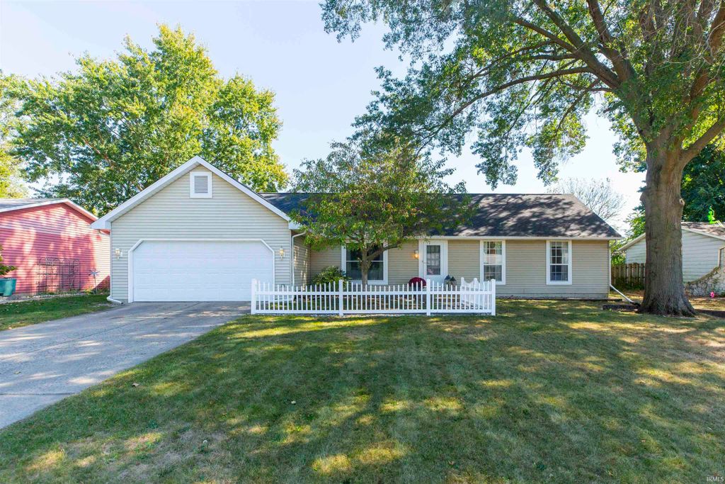 52200 Wembley Drive, South Bend, IN 46637