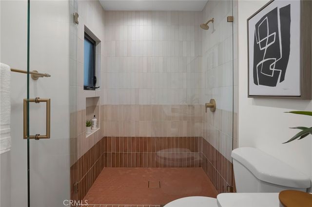 58 66th, Long Beach, CA 90803