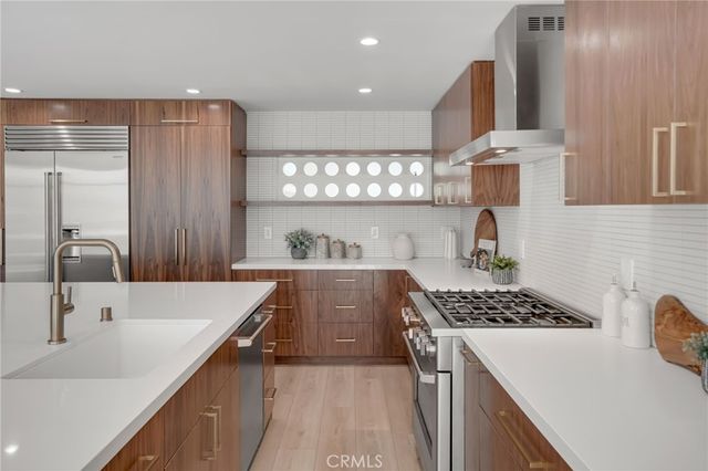 58 66th, Long Beach, CA 90803