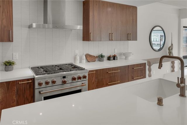 58 66th, Long Beach, CA 90803