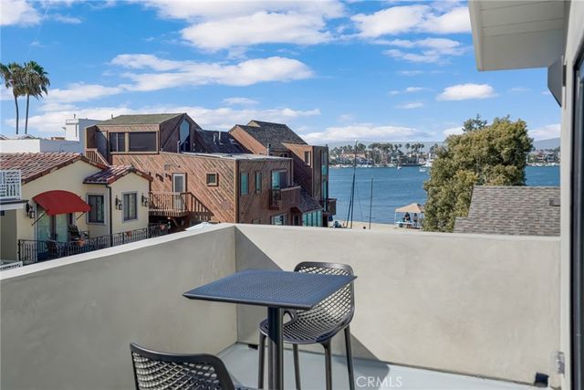 58 66th, Long Beach, CA 90803