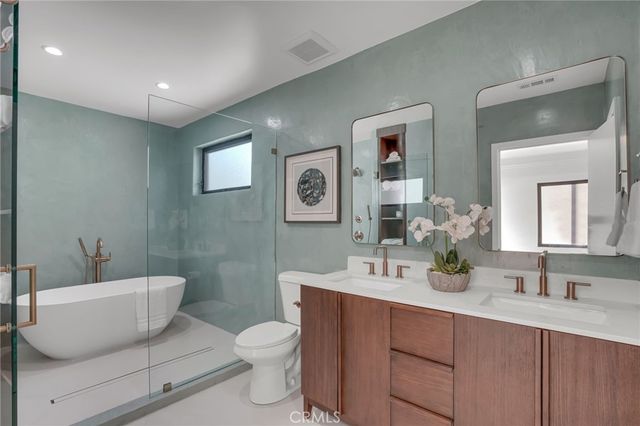 58 66th, Long Beach, CA 90803