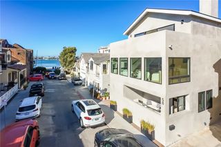 58 66th, Long Beach, CA 90803