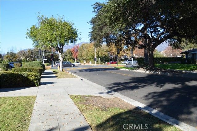 1365 Bradbury Road, San Marino, CA 91108