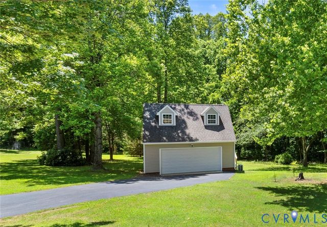 5219 Thornwood Ct, Petersburg, VA 23803