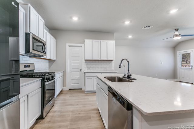 29190 Rock Cyn, Bulverde, TX 78163