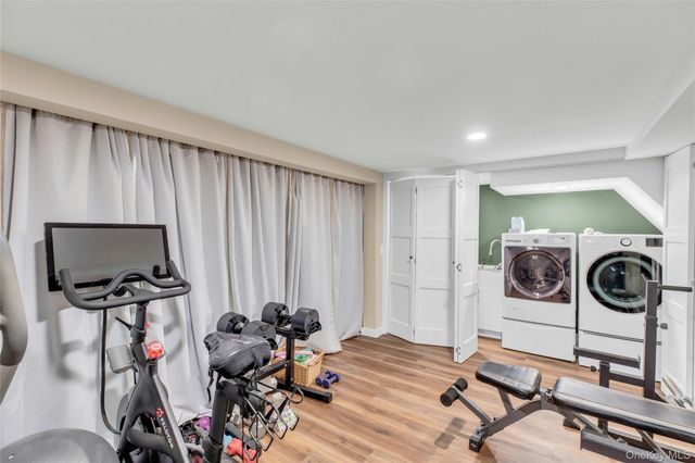 1800 Gormley Avenue, Merrick, NY 11566