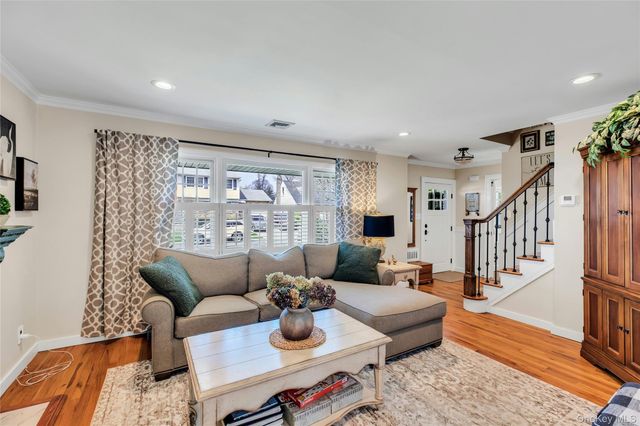 1800 Gormley Avenue, Merrick, NY 11566