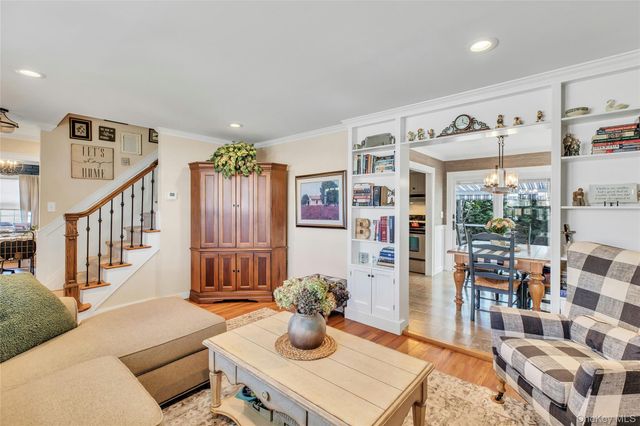 1800 Gormley Avenue, Merrick, NY 11566