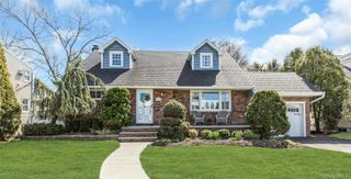 1800 Gormley Avenue, Merrick, NY 11566