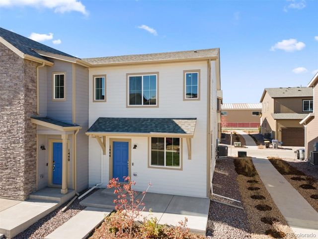1444 Coral Place, Longmont, CO 80501