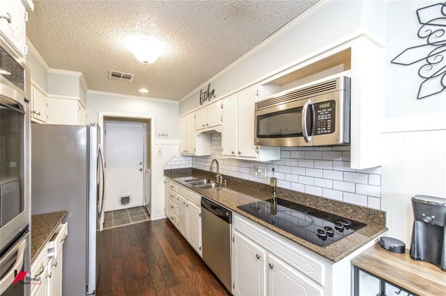 426 Stratmore Drive, Shreveport, LA 71115