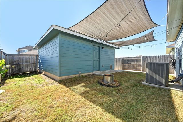 209 Duck Creek TRL, San Marcos, TX 78666