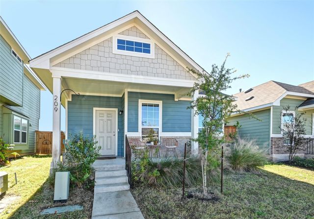 209 Duck Creek TRL, San Marcos, TX 78666