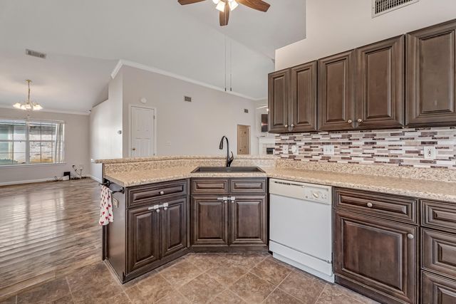 9773 Leeward Way, Navarre, FL 32566