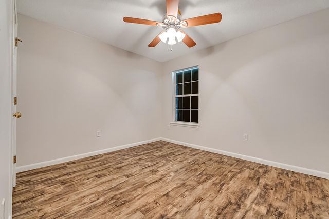 9773 Leeward Way, Navarre, FL 32566