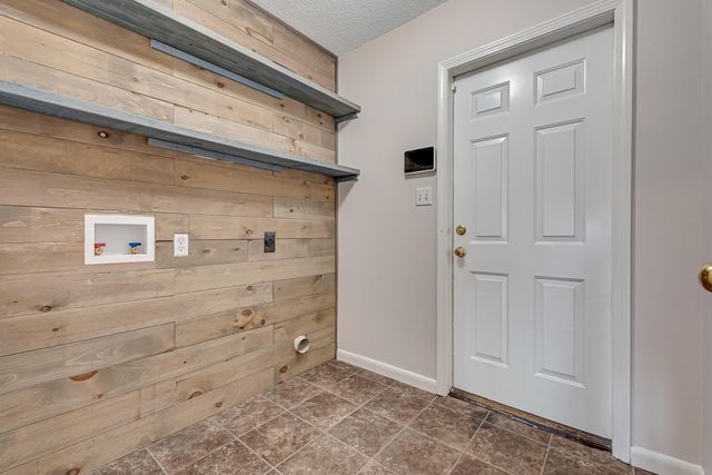 9773 Leeward Way, Navarre, FL 32566