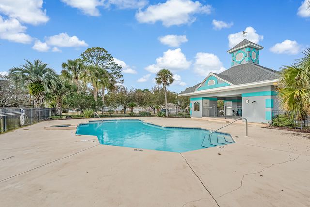 9773 Leeward Way, Navarre, FL 32566
